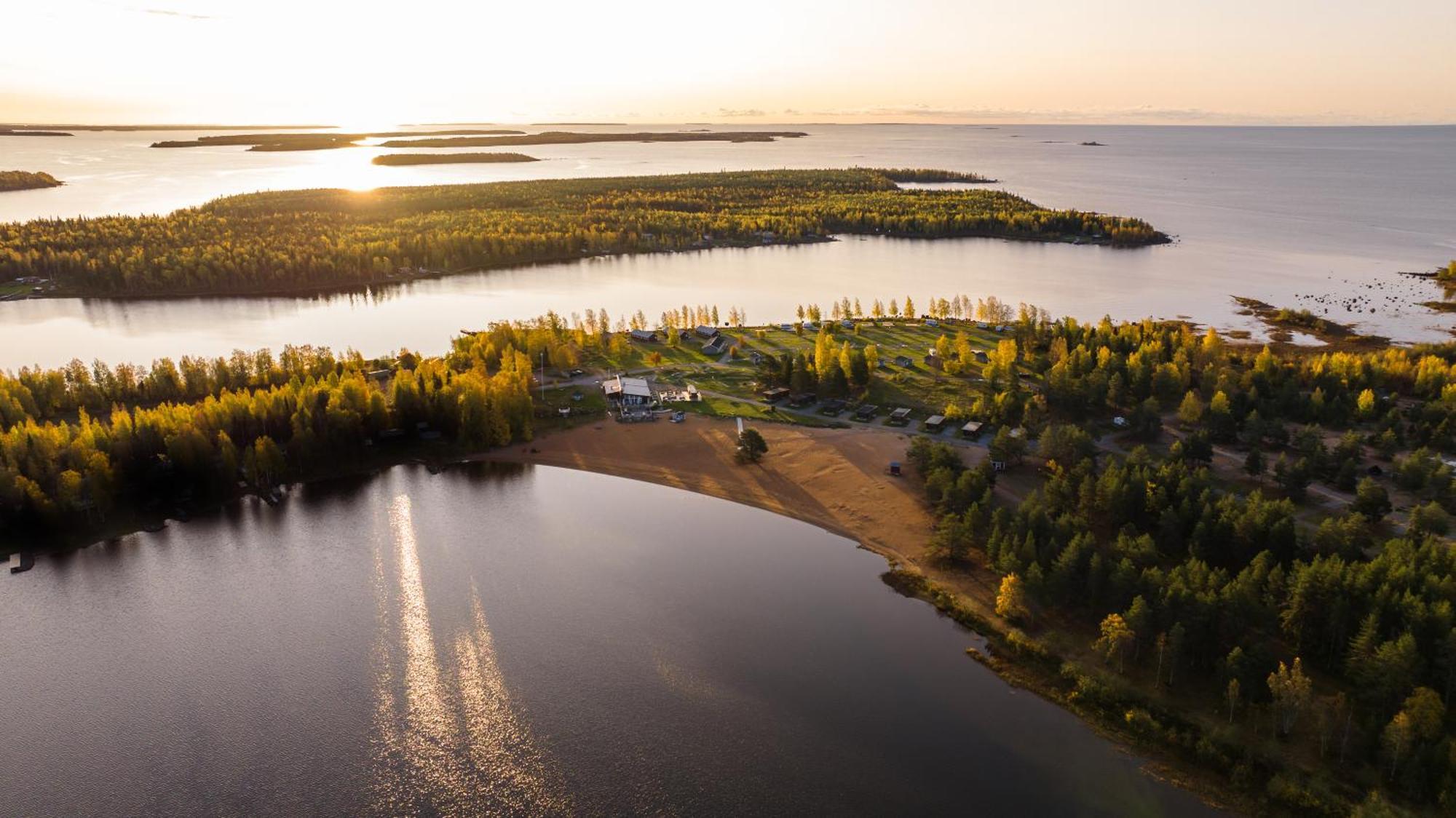 Nordic Lapland Frevisoeren Hotel Batskarsnas Bagian luar foto